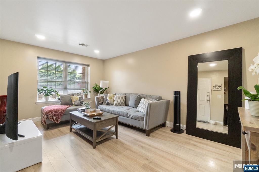 $340,000 Condo