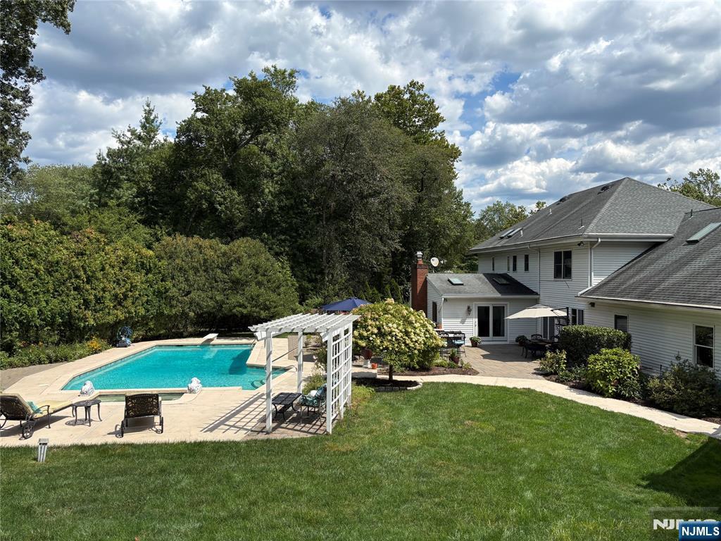 Homes for sale in Norwood, NJ | 110 Hazel Ct, Norwood, NJ 07648 | MLS# 25029664