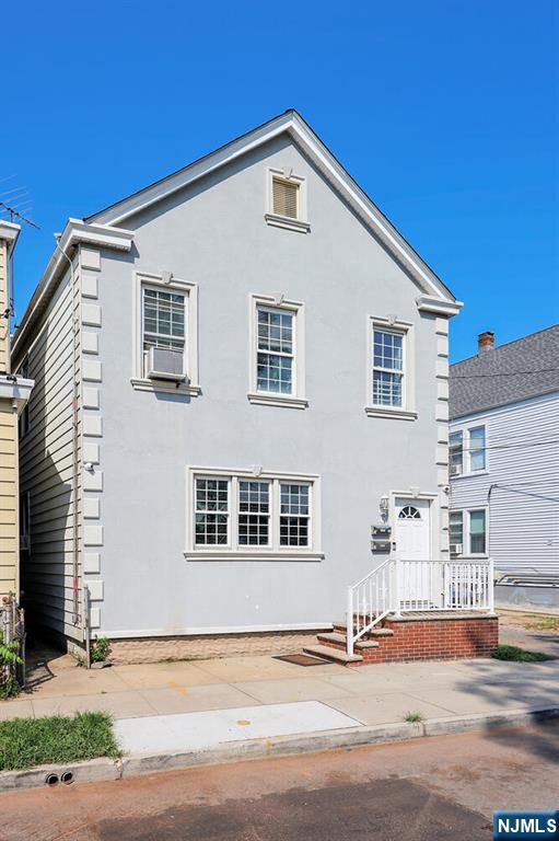 Homes for sale in Orange, NJ | 547 Cary St, Orange, NJ 07050 | MLS# 25029686