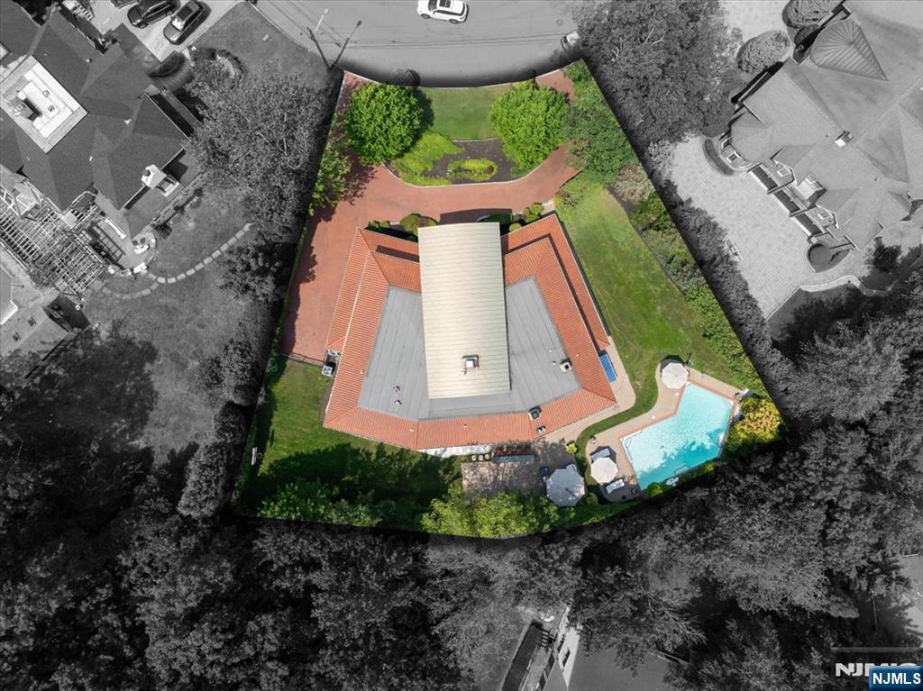 Homes for sale in Englewood Cliffs, NJ | 46 Jean Dr, Englewood Cliffs, NJ 07632 | MLS# 25029736