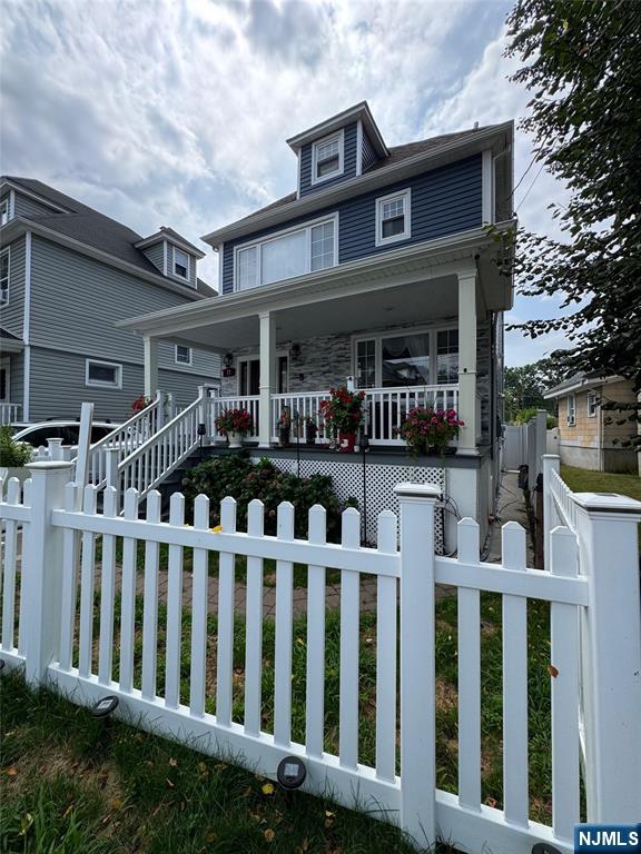 Homes for sale in Ridgefield Park, NJ | 17 Elm St, Ridgefield Park, NJ 07660 | MLS# 25029754