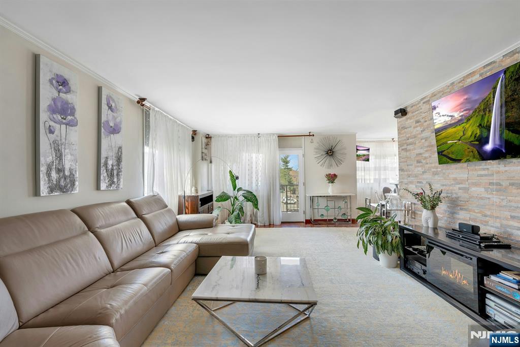 Homes for sale in Fort Lee, NJ | 2150 Center Ave #4E, Fort Lee, NJ 07024 | MLS# 25029760