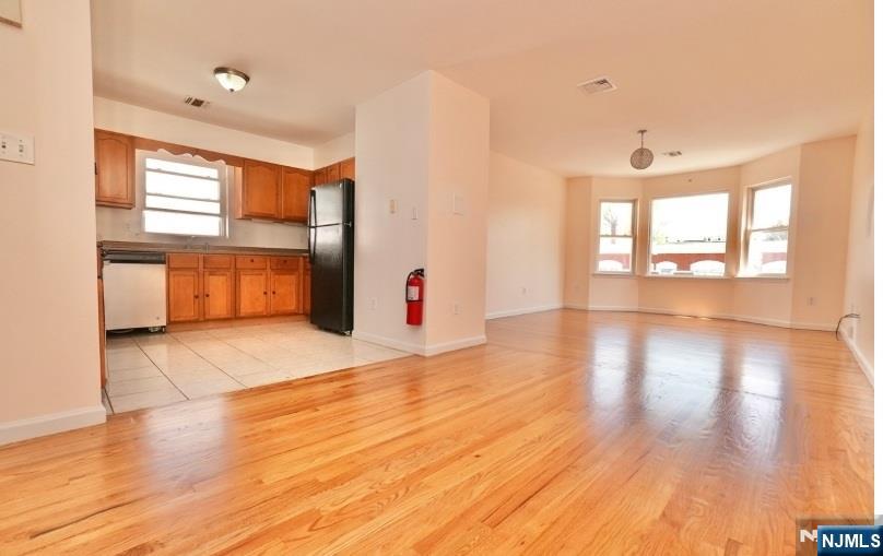 Homes for sale in Newark, NJ | 22 Wakeman Ave, Newark, NJ 07104 | MLS# 25029823