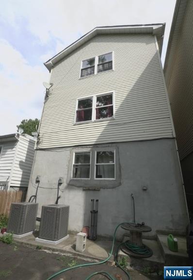 Homes for sale in Newark, NJ | 22 Wakeman Ave, Newark, NJ 07104 | MLS# 25029823