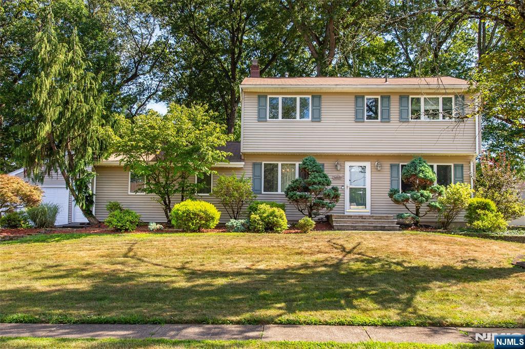 $799,900 Colonial