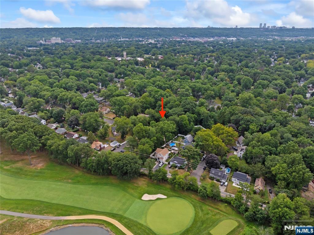 Homes for sale in Teaneck, NJ | 250 Ivy Ln, Teaneck, NJ 07666 | MLS# 25029827