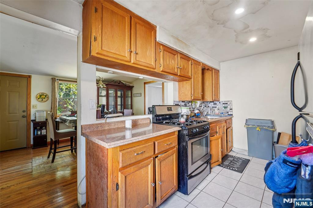 Homes for sale in Bergenfield, NJ | 25 Clinton Park Dr, Bergenfield, NJ 07621 | MLS# 25029838