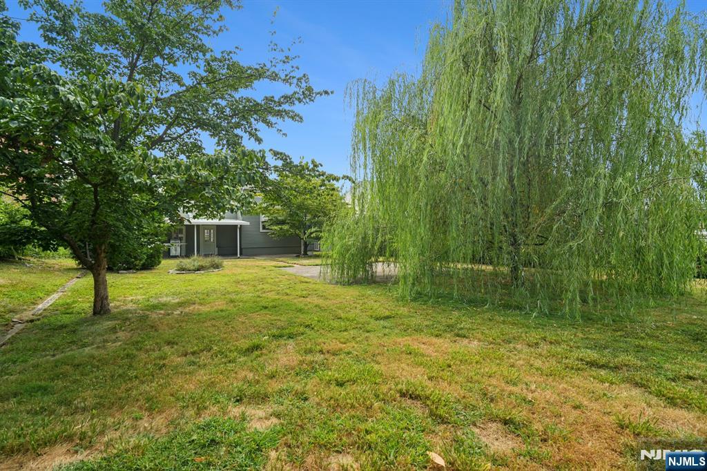 Homes for sale in Lyndhurst, NJ | 217 Mountain Way, Lyndhurst, NJ 07071 | MLS# 25029846