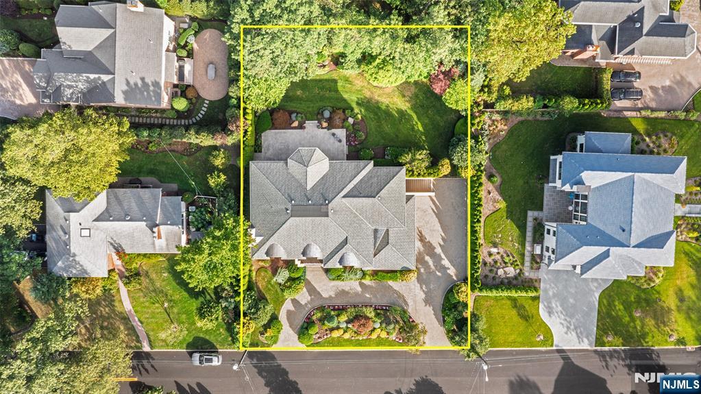 Homes for sale in Englewood Cliffs, NJ | 45 Marjorie Ter, Englewood Cliffs, NJ 07632 | MLS# 25029849