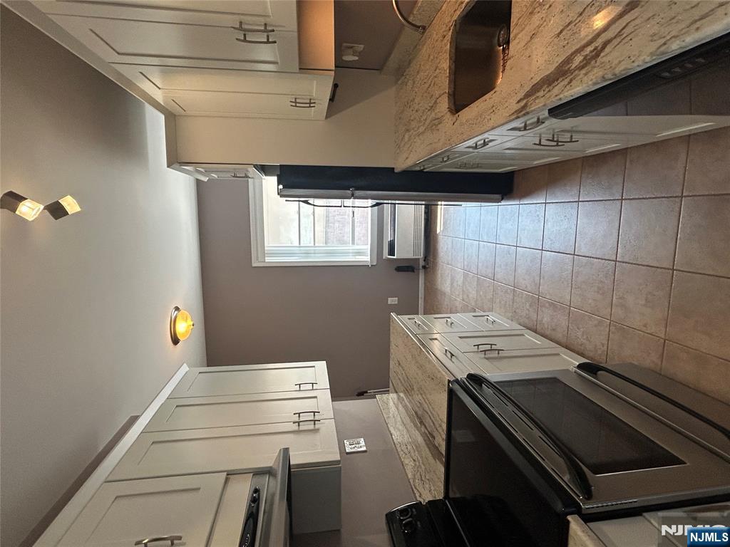 Homes for sale in Montclair, NJ | 50 Pine #214, Montclair, NJ 07042 | MLS# 25029860