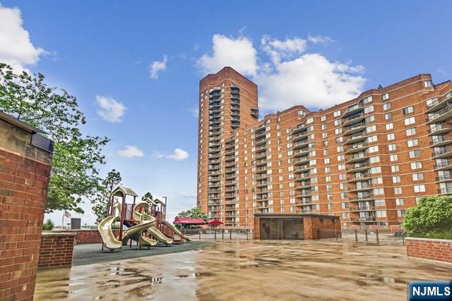 $475,000 Condo