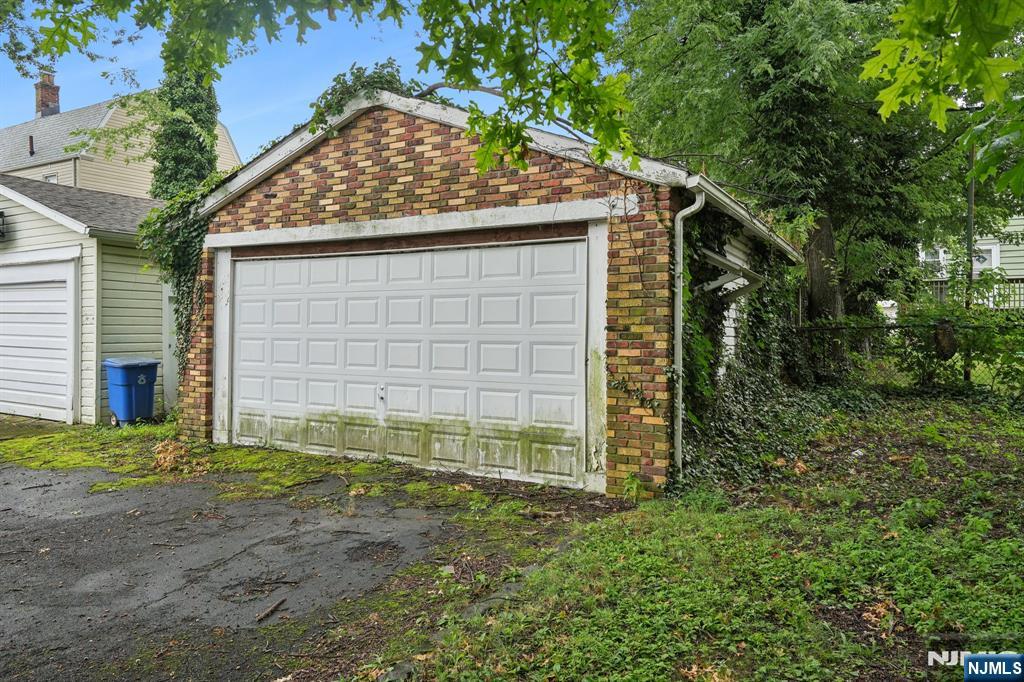 Homes for sale in Maplewood, NJ | 61 Concord Ave, Maplewood, NJ 07040 | MLS# 25030165