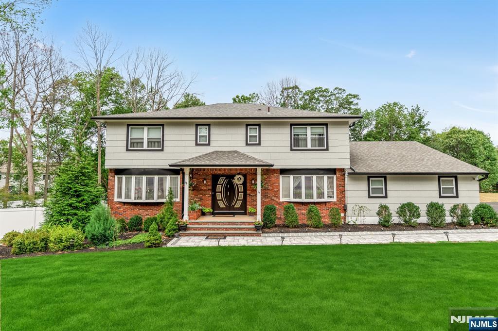 $1,449,995 Colonial