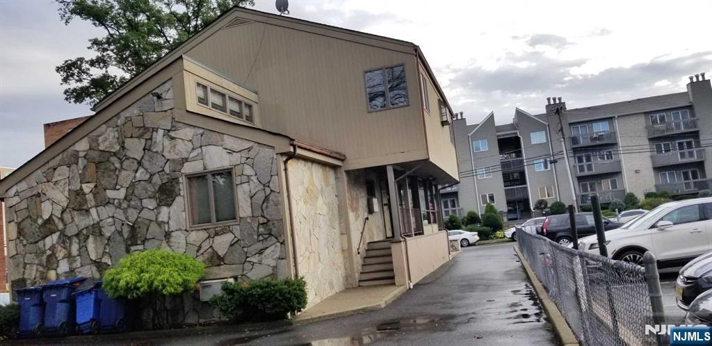 Homes for sale in Hackensack, NJ | 16 Jefferson St, Hackensack, NJ 07601 | MLS# 25030170