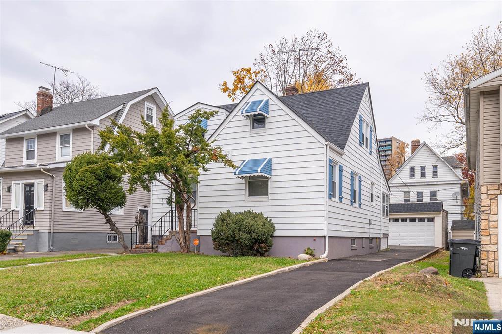 Homes for sale in East Orange, NJ | 344 Elmwood Ave, East Orange, NJ 07018 | MLS# 25030181