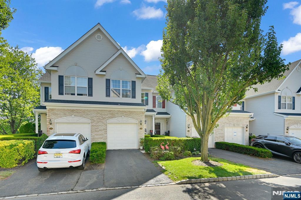 $710,000 Townhouse