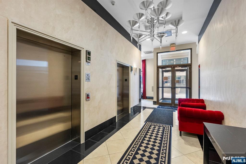 Homes for sale in Edgewater, NJ | 6106 City Pl #6106, Edgewater, NJ 07020 | MLS# 25030204