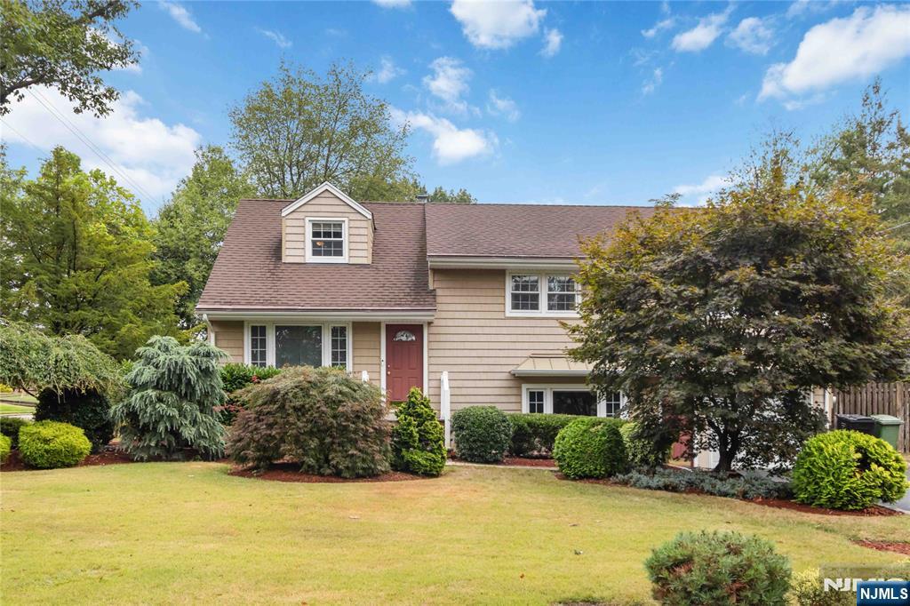 $959,000 Split Level