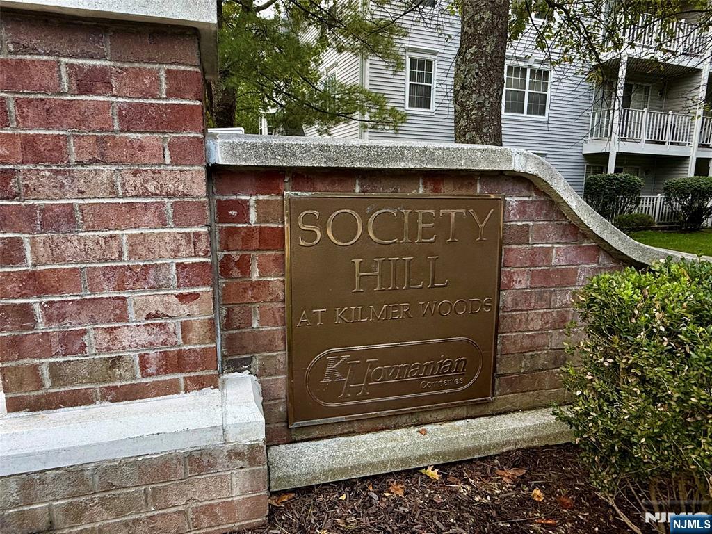 Homes for sale in Mahwah, NJ | 366 Cottonwood Way, Mahwah, NJ 07430 | MLS# 25030347