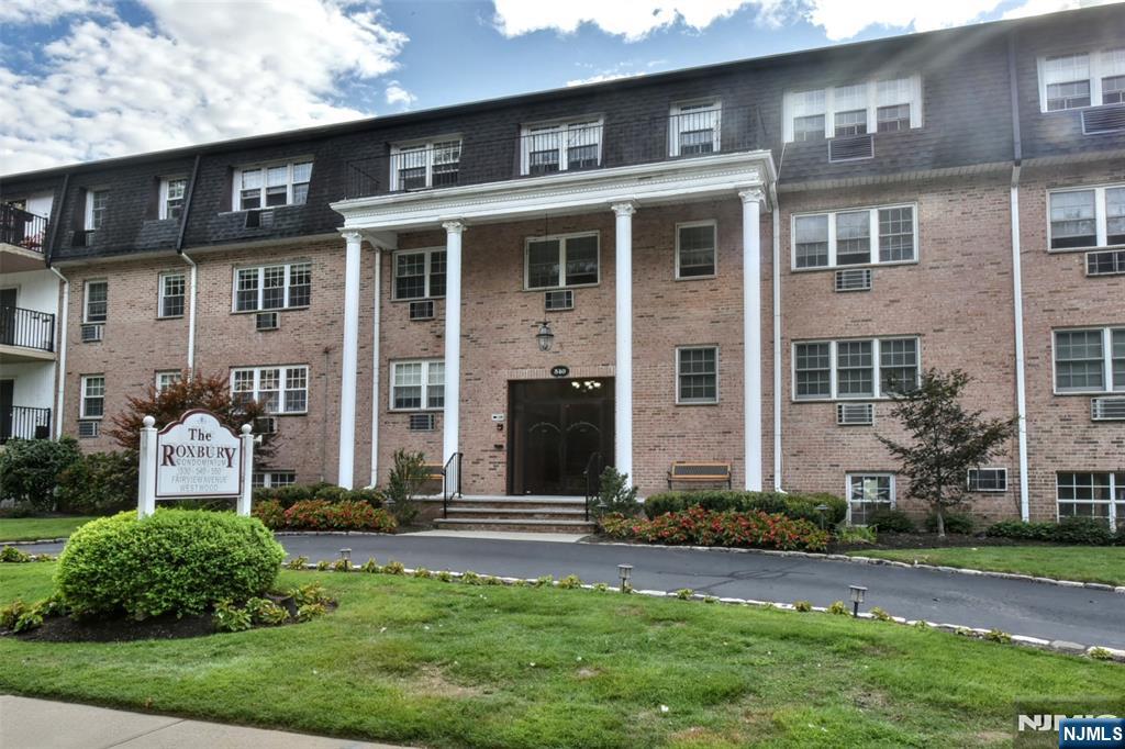 $350,000 Condo