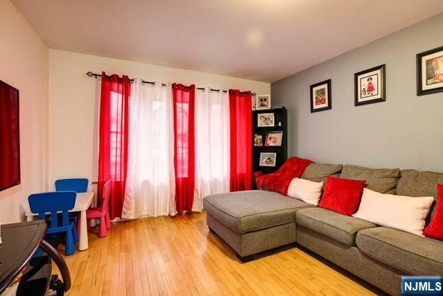 Homes for sale in Newark, NJ | 190 S 11th St, Newark, NJ 07107 | MLS# 25030360