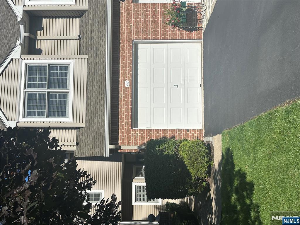 Homes for sale in Roseland, NJ | 88 Kent, Roseland, NJ 07068 | MLS# 25030365