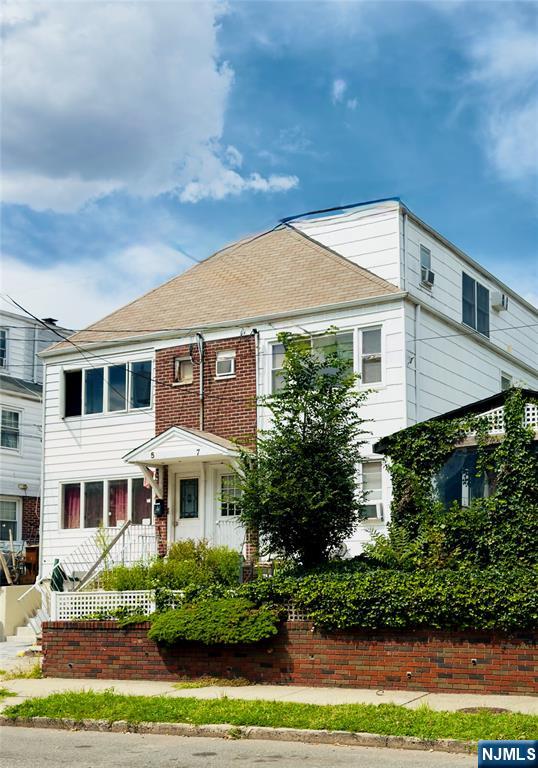 Homes for sale in Bayonne, NJ | 7 E 1St, Bayonne, NJ 07002 | MLS# 25030397