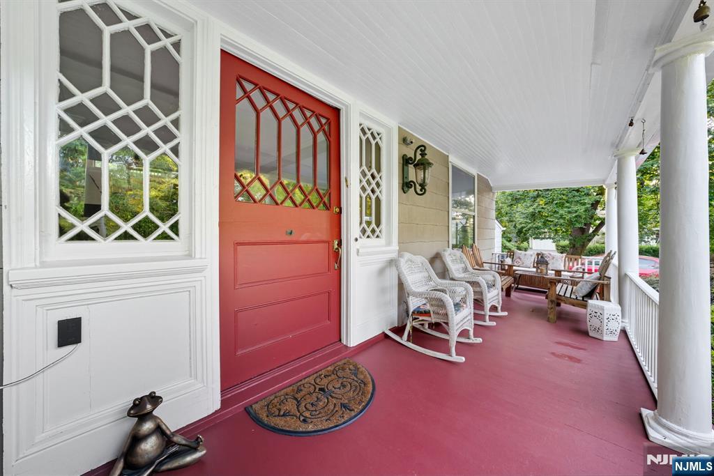 Homes for sale in Tenafly, NJ | 20 Westervelt Ave, Tenafly, NJ 07670 | MLS# 25030445