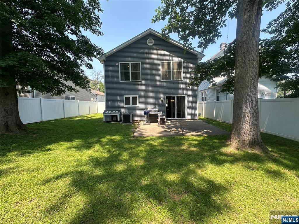 Homes for sale in Roselle, NJ | 250 E 9th Ave, Roselle, NJ 07203 | MLS# 25030484