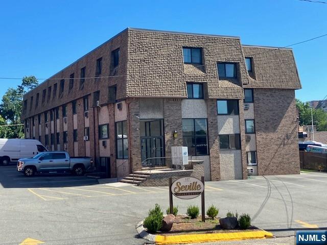 PALISADES PARK Properties