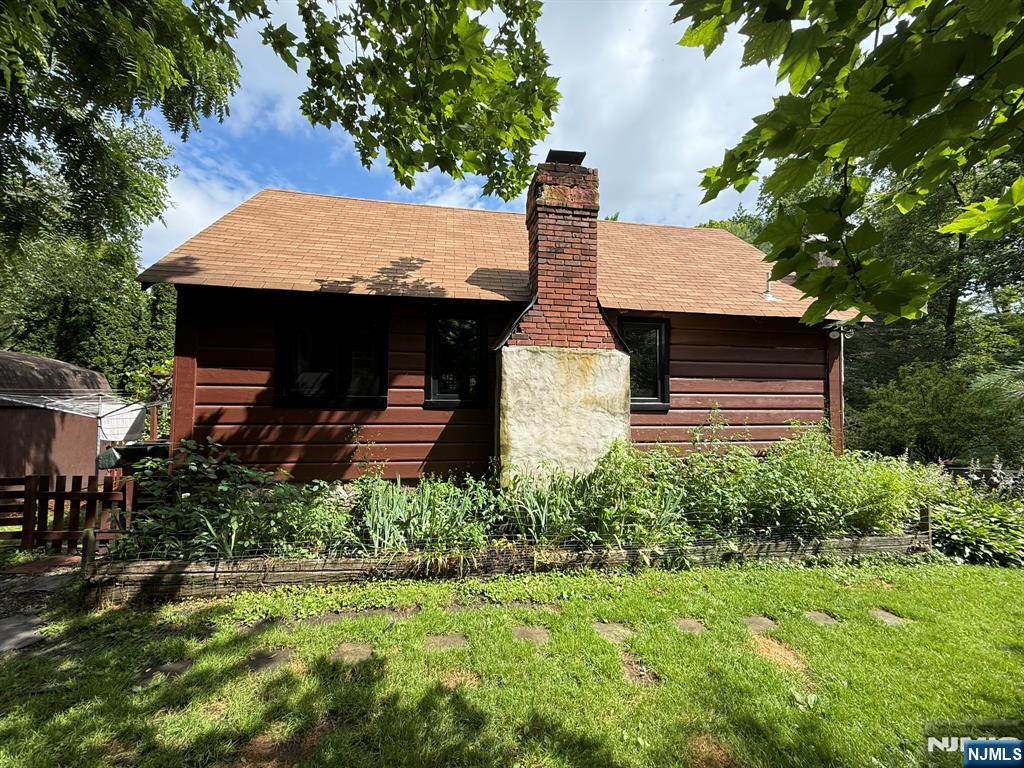 Homes for sale in Ringwood, NJ | 78 Woodland Rd, Ringwood, NJ 07456 | MLS# 25030496