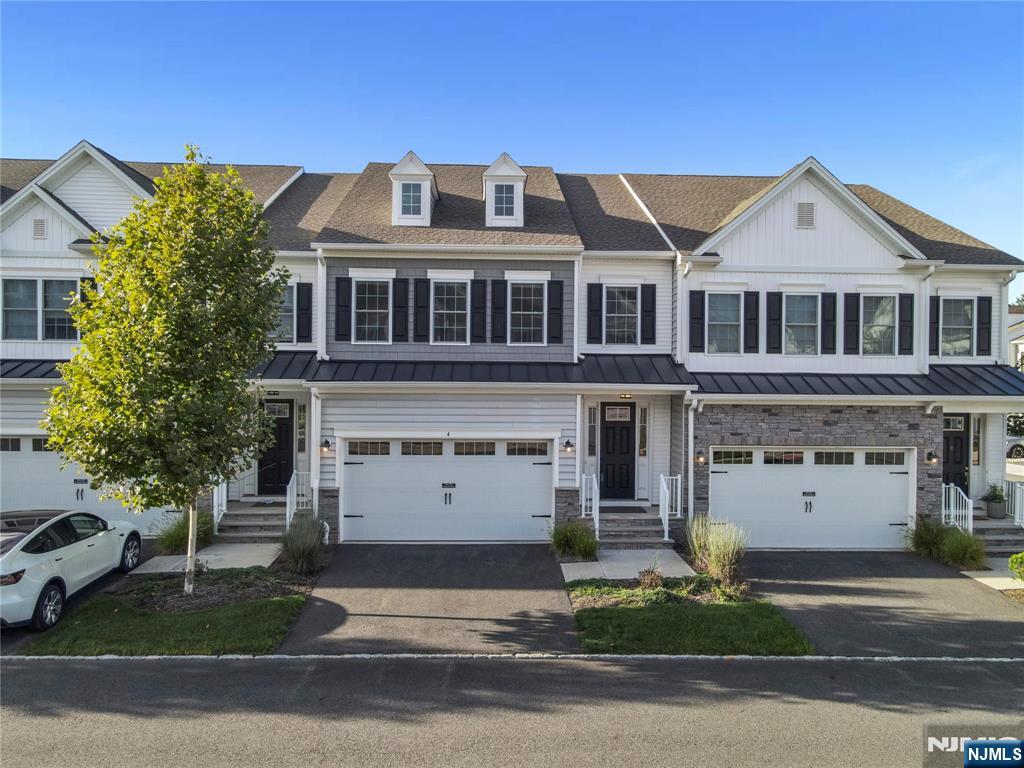 Homes for sale in Old Tappan, NJ | 4 Lenape Ln #805, Old Tappan, NJ 07675 | MLS# 25030512