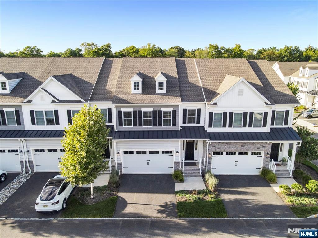 Homes for sale in Old Tappan, NJ | 4 Lenape Ln #805, Old Tappan, NJ 07675 | MLS# 25030512