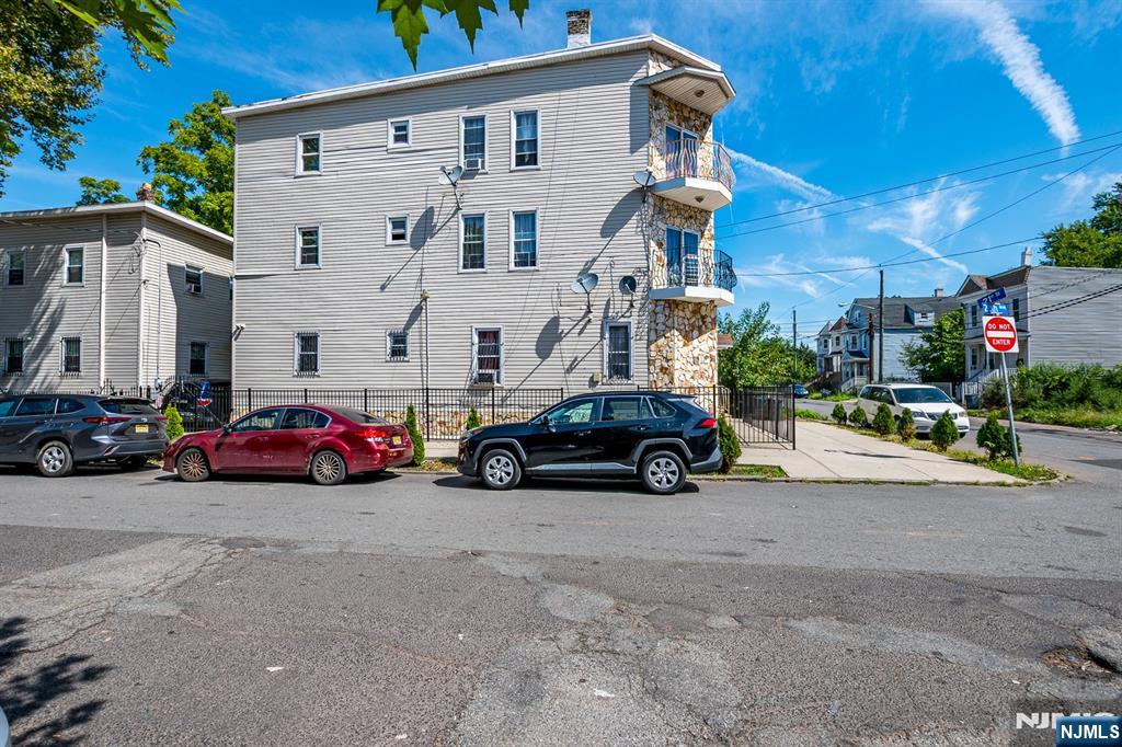 Homes for sale in Irvington, NJ | 369 21st St, Irvington, NJ 07111 | MLS# 25030537