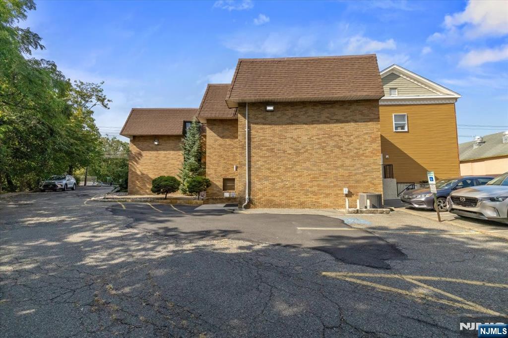 24 Wyckoff Avenue, Waldwick, NJ 07463 Listing Photo  35