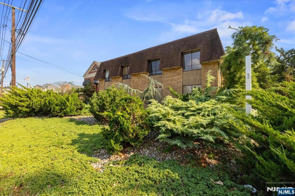 24 Wyckoff Avenue, Waldwick, NJ 07463 Listing Photo  36
