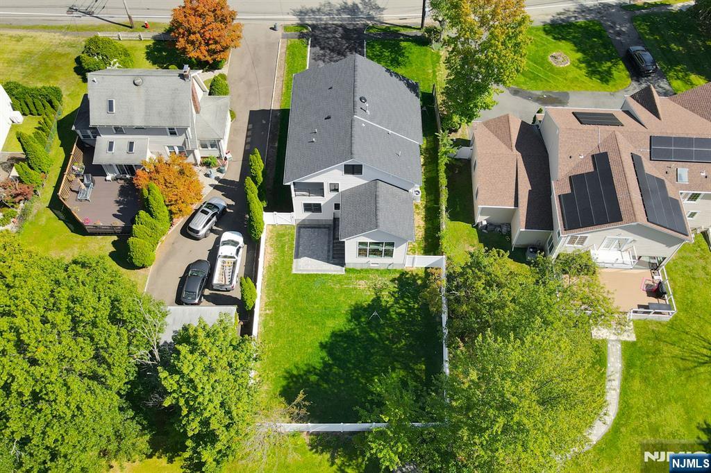 Homes for sale in Livingston, NJ | 94 Cedar St, Livingston, NJ 07039 | MLS# 25030661