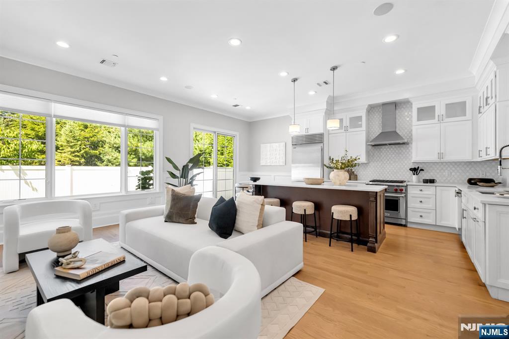 $1,175,000 Townhouse