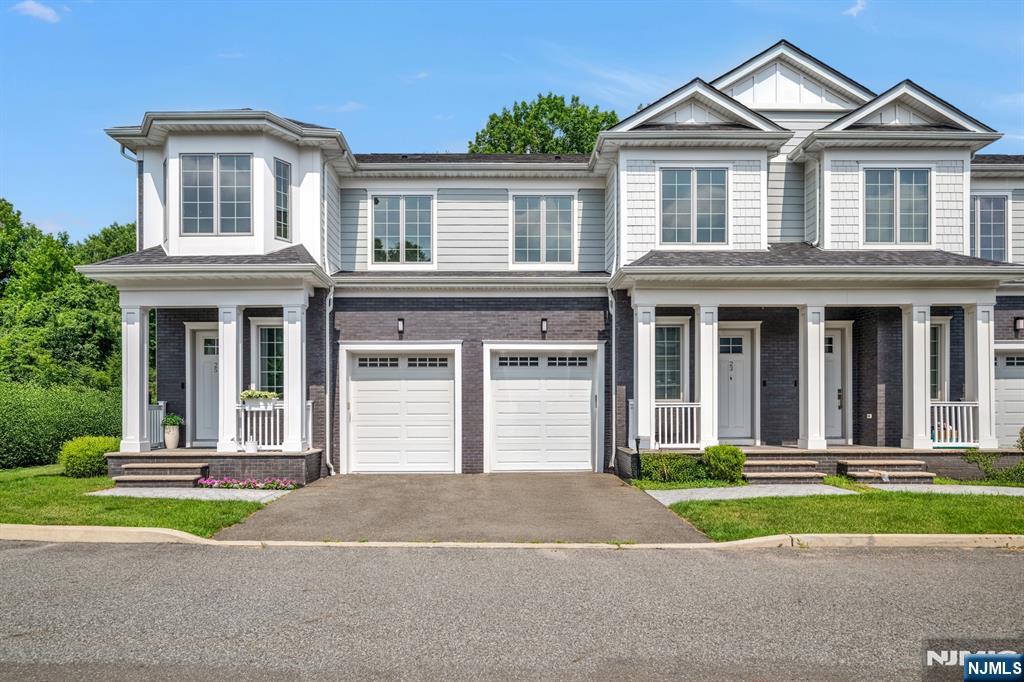$1,175,000 Townhouse