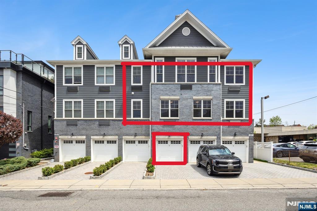 $849,000 Condo