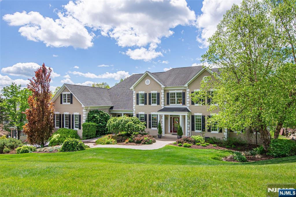 Homes for sale in Sparta, NJ | 39 Crown View Ct, Sparta, NJ 07871 | MLS# 25030708