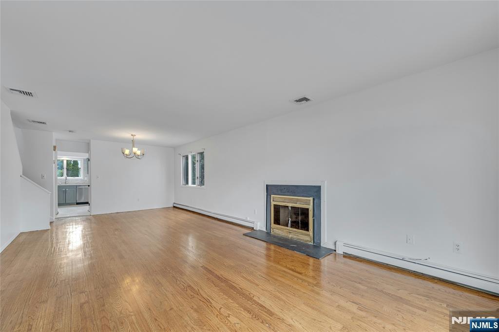 Homes for sale in Fort Lee, NJ | 2410 3Rd St, Fort Lee, NJ 07024 | MLS# 25030750