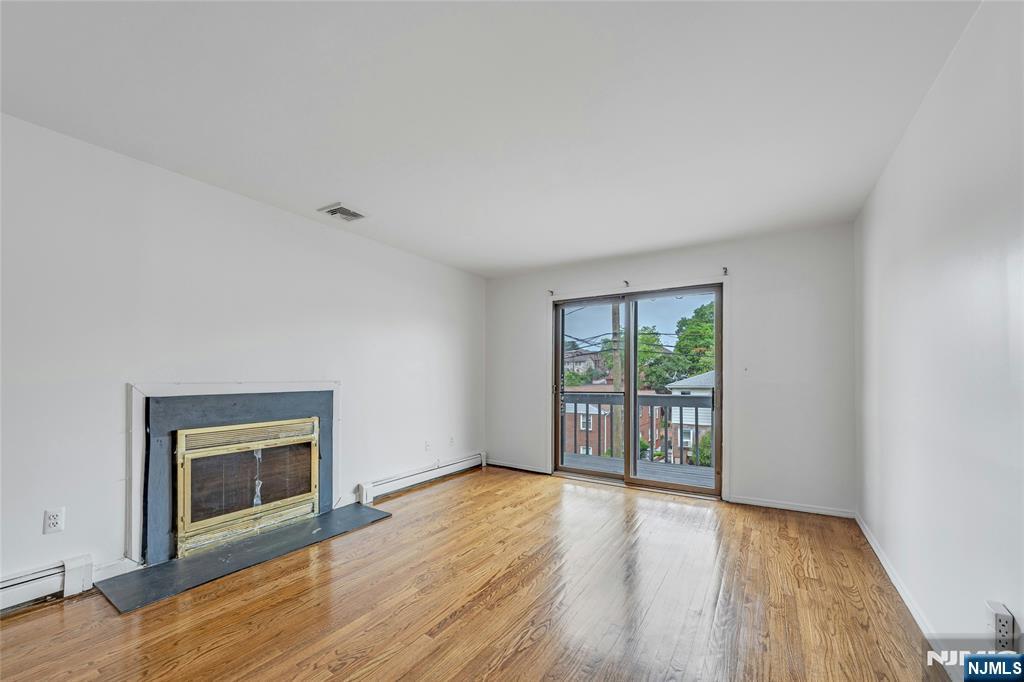 Homes for sale in Fort Lee, NJ | 2410 3Rd St, Fort Lee, NJ 07024 | MLS# 25030750