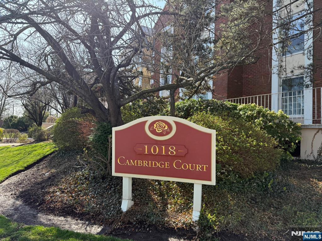 $640,000 Condo