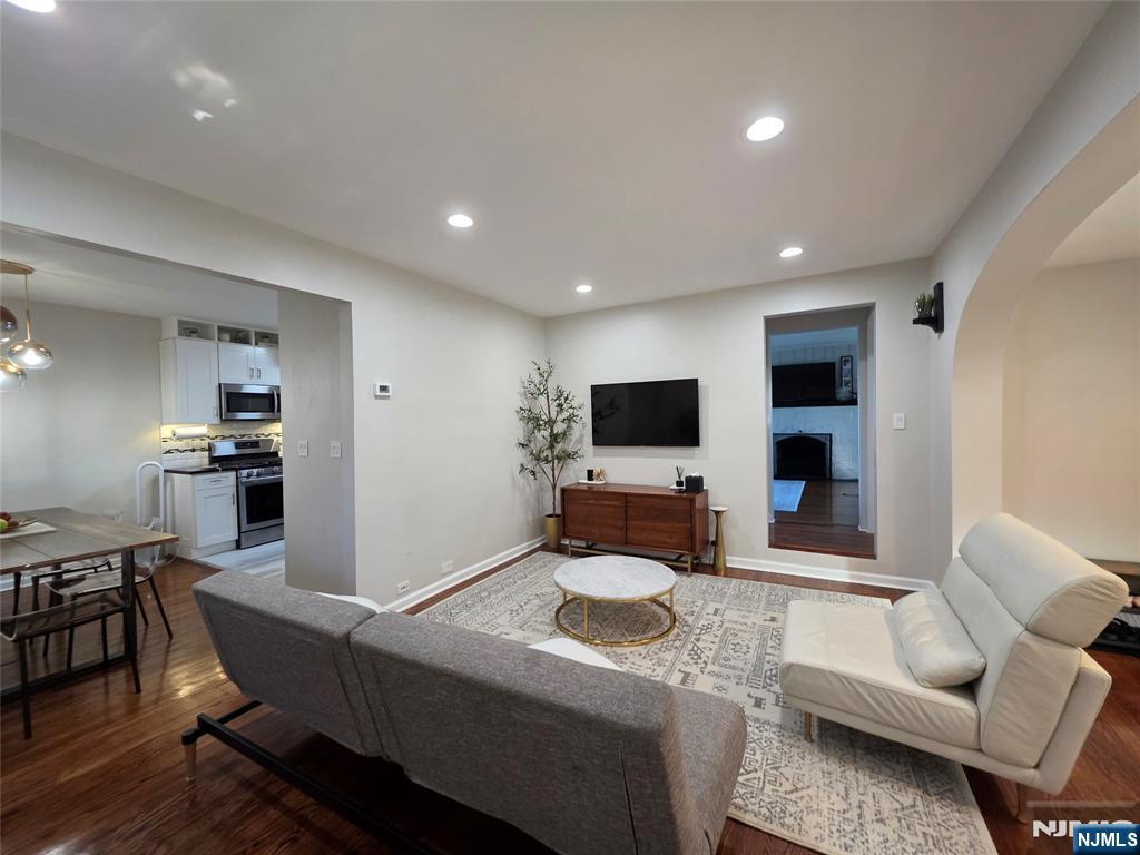 Homes for sale in Dumont, NJ | 28 Wood Pl, Dumont, NJ 07628 | MLS# 25030798