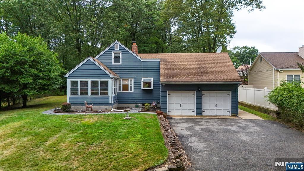 Homes for sale in Woodland Park, NJ | 15 Old Rifle Camp Rd, Woodland Park, NJ 07424 | MLS# 25030818