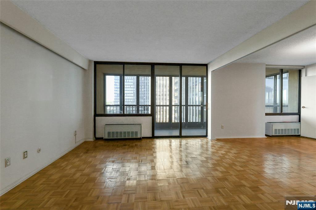 Homes for sale in Cliffside Park, NJ | 200 Winston Dr #421, Cliffside Park, NJ 07010 | MLS# 25030860