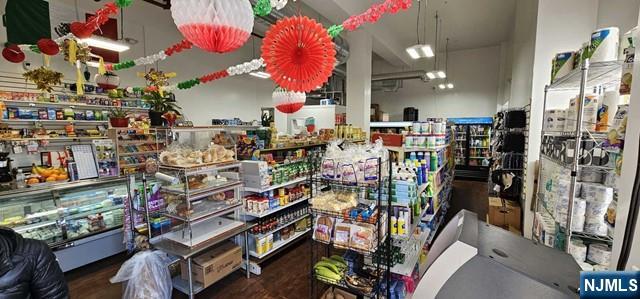 Homes for sale in West New York, NJ | 6100 Jefferson St, West New York, NJ 07093 | MLS# 25030885