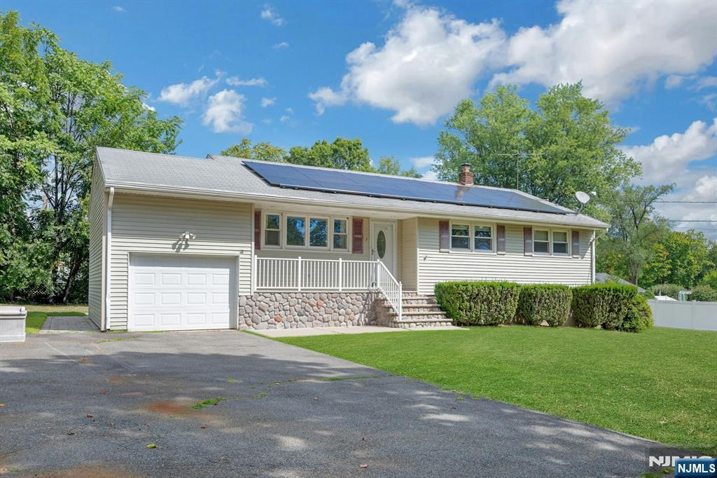 Homes for sale in Montville Township, NJ | 7 Joan Dr, Montville Township, NJ 07045 | MLS# 25030943