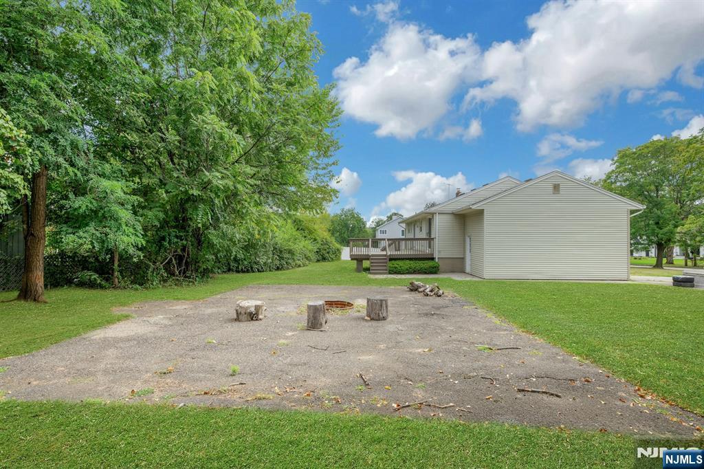 Homes for sale in Montville Township, NJ | 7 Joan Dr, Montville Township, NJ 07045 | MLS# 25030943